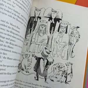 Alice's Adventures in Wonderland (Special Slipcase Edition)